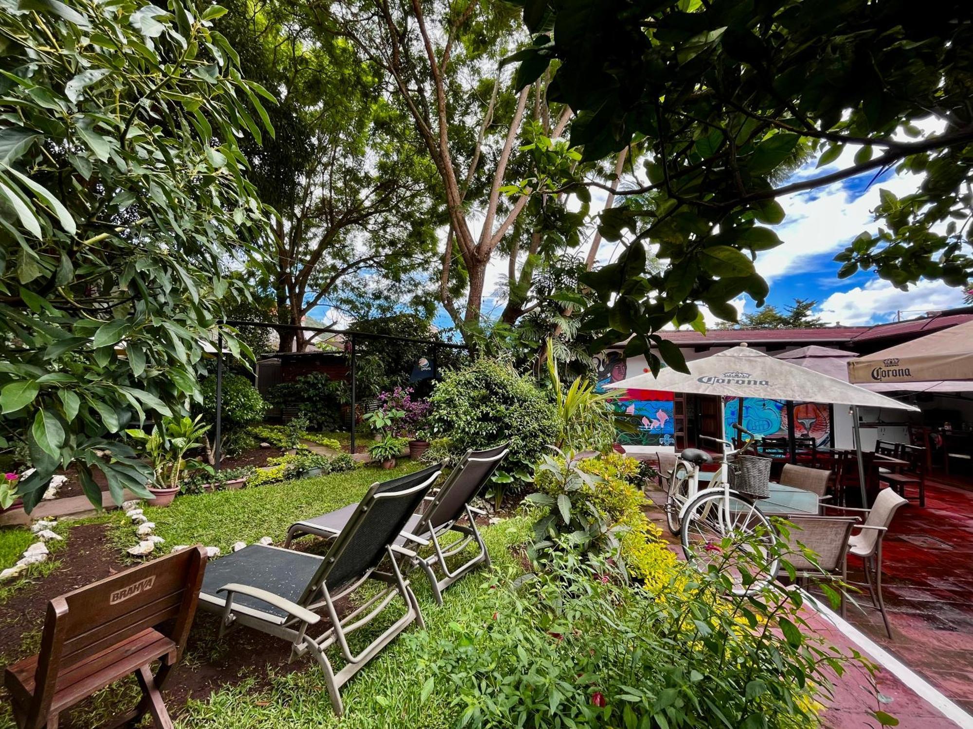 Hostal Antigueeno アンティグア・グアテマラ エクステリア 写真